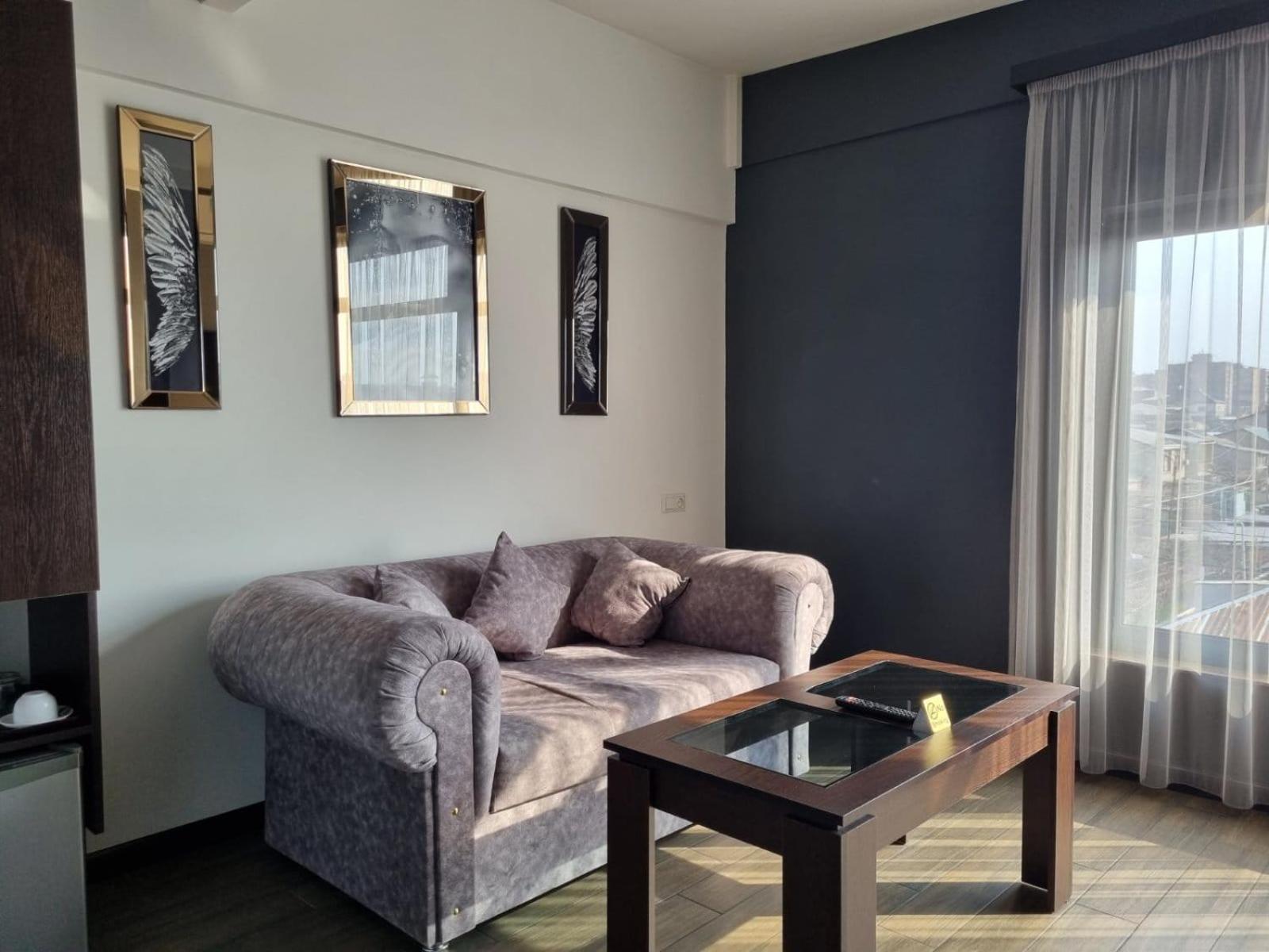 Days Hotel Ереван Экстерьер фото